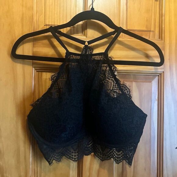 Victoria's Secret Eyelash Lace High Neck Bra - Picture 2 of 3